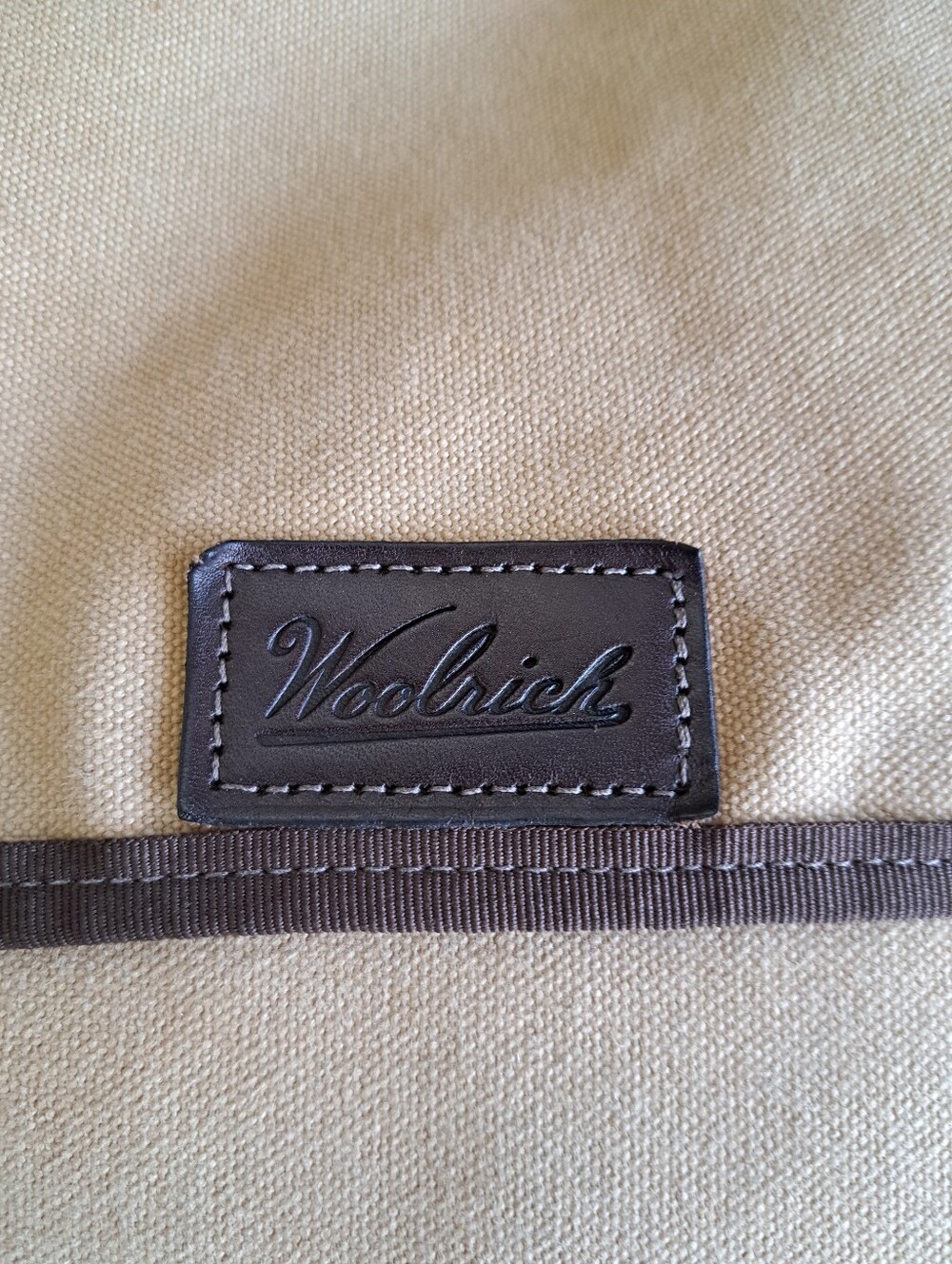 XL Woolrich Canvas & Leather Messenger Bag - Picture 6 of 14